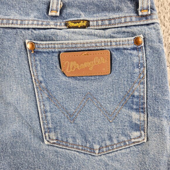 Vintage Wrangler Jeans Mens 36x36 Blue Denim Straight Leg Zip Fly Classic 90s - Picture 1 of 14